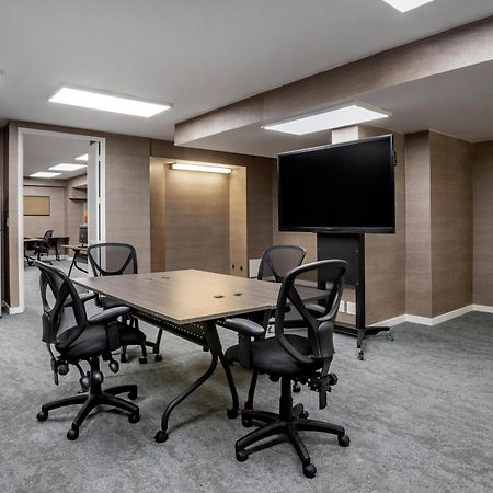 Sheraton Suites Wilmington Downtown Bagian luar foto