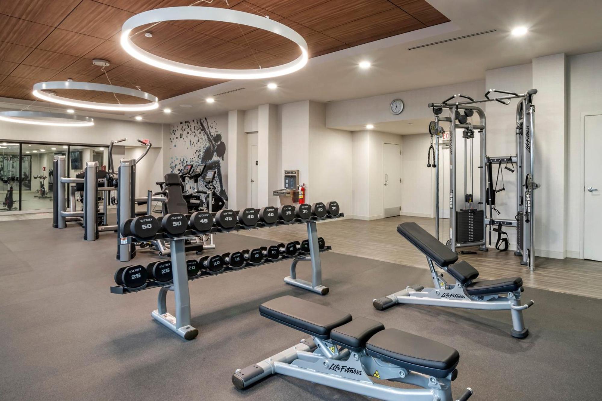 Sheraton Suites Wilmington Downtown Bagian luar foto