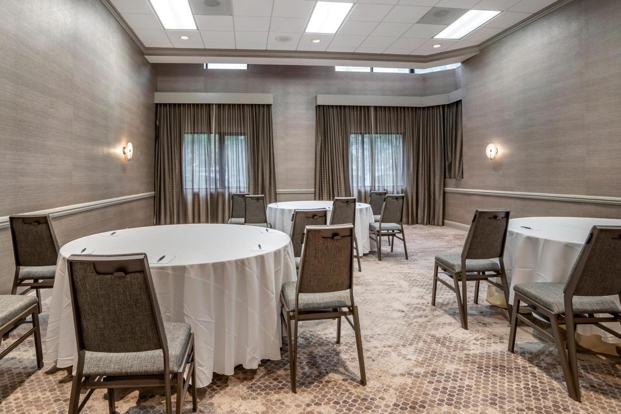 Sheraton Suites Wilmington Downtown Bagian luar foto